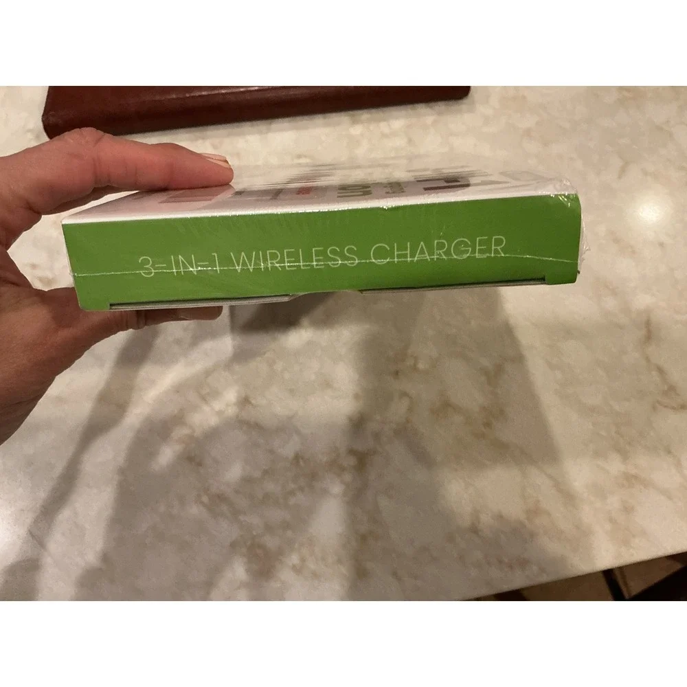 3-in-1 Wireless Charging Station White For iPhone Apple Watch‎ AirPods